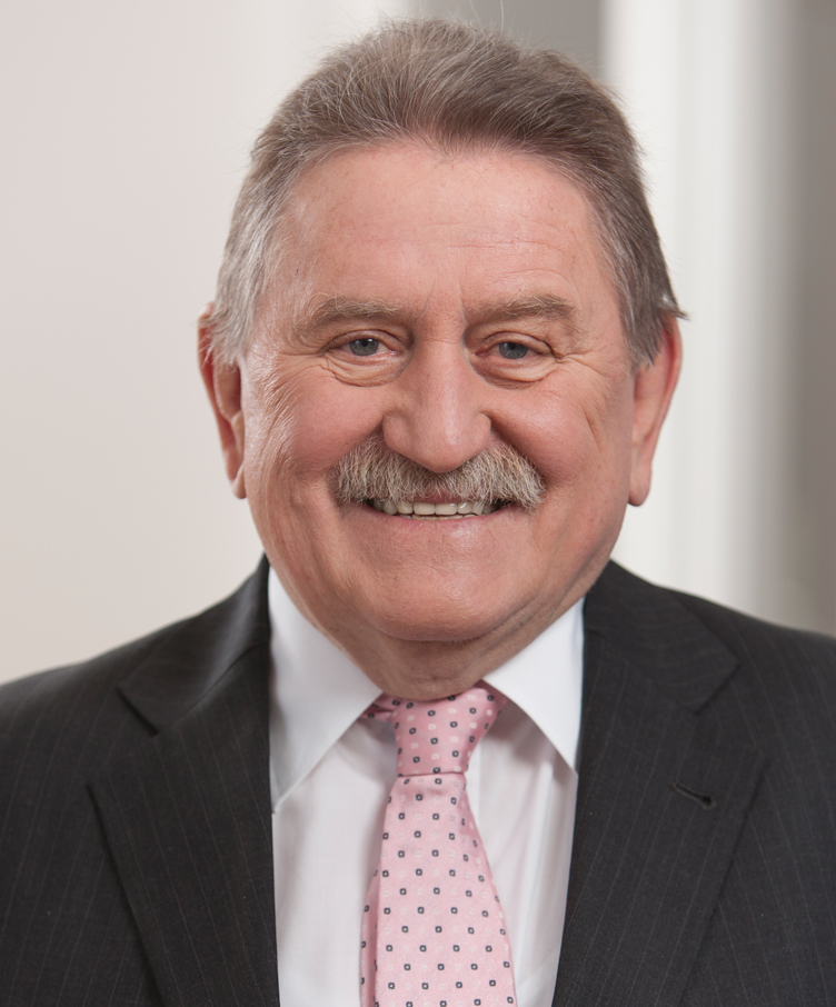 Erich Mayr